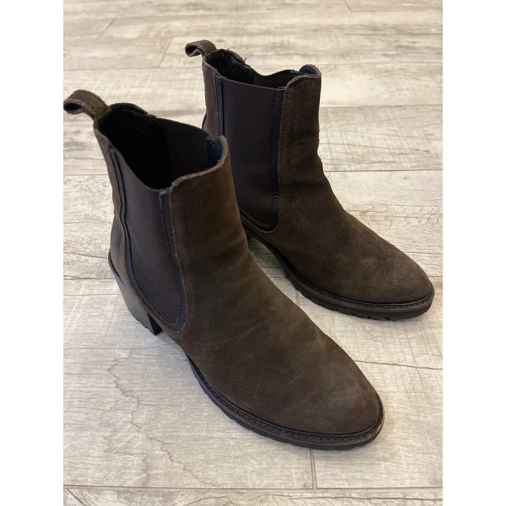 Thursday Boot Co. Women's Chelsea Boots Dark‎ Brown Suede Block Heel Size 8